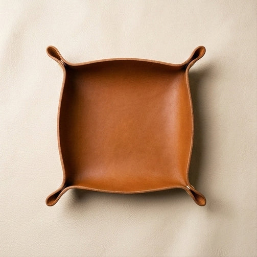 Leather valet tray side profile with brass snap