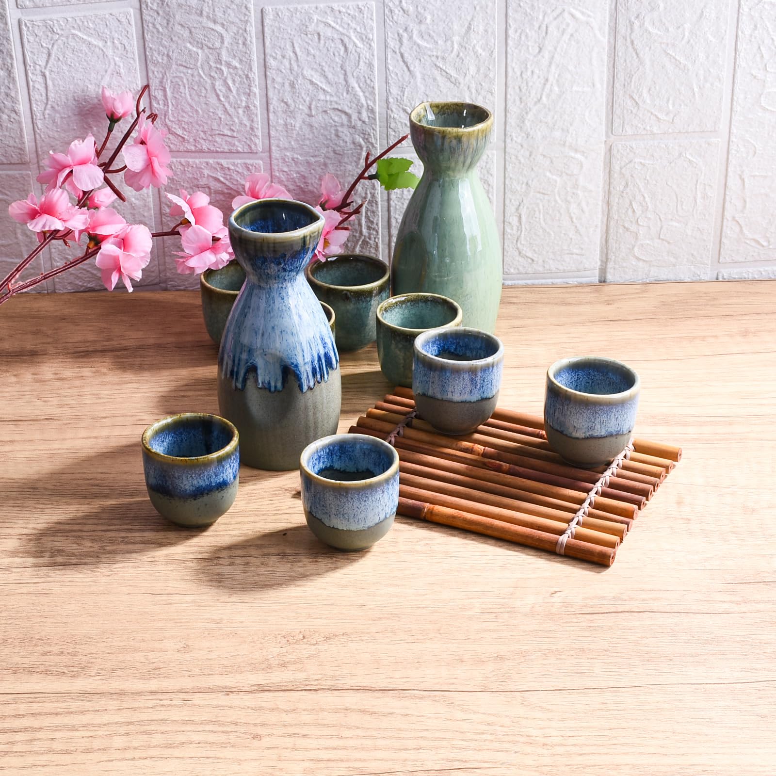 Ceramic Sake Set — Stoneware Serving Pot & 4 Cups Gift Set