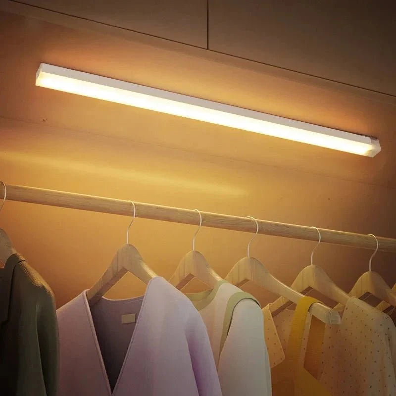 Magnetic Motion Sensor Light – Type C Smart Home Edition - Quincelle.co