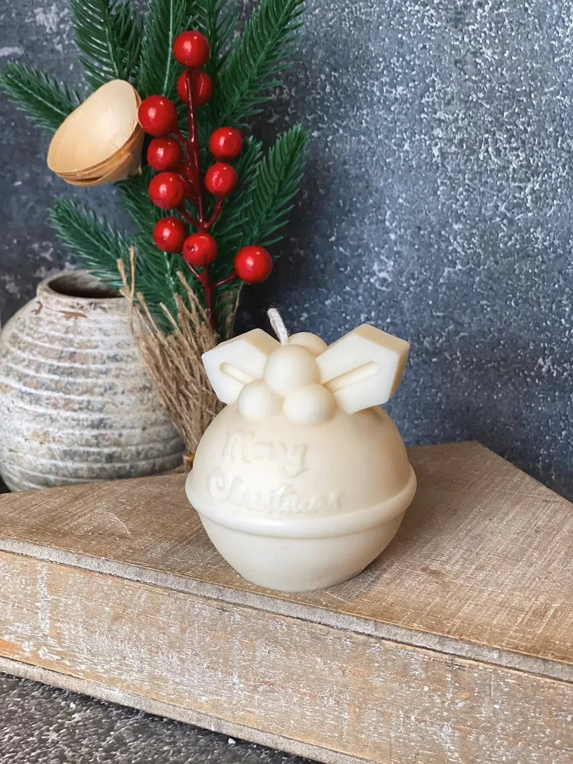 Round Bell Christmas Candle - Best Holiday Decor Gift | Limited Edition - Quincelle.co