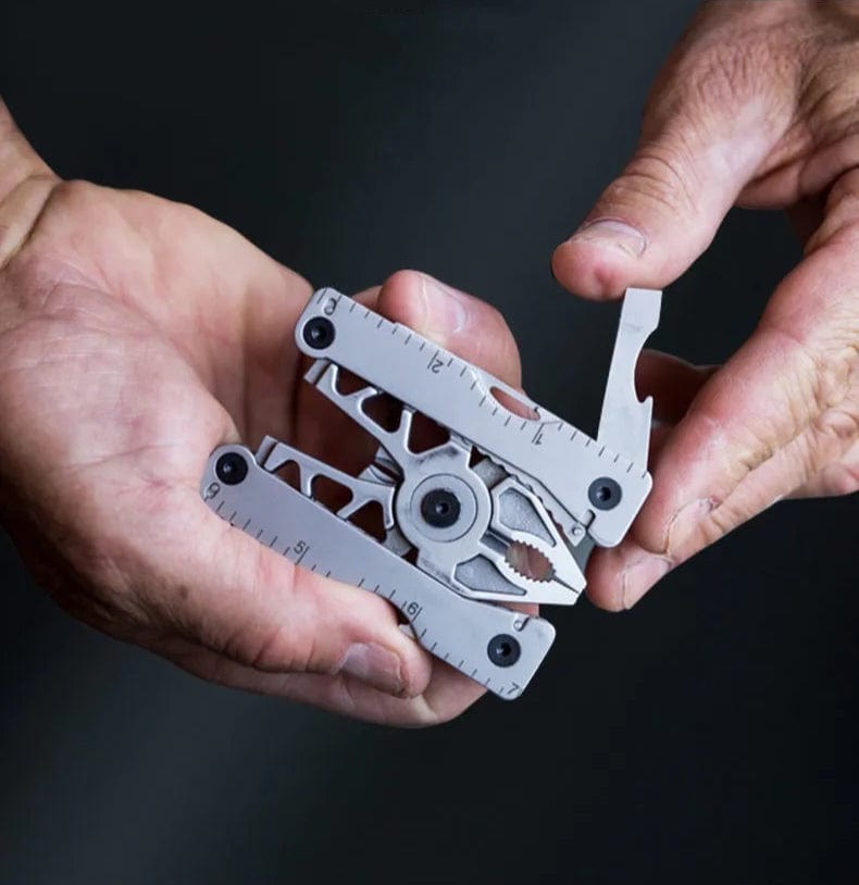 MacGyver SOG SN1001 Survival Multi - Tool Folding Belt 16 - in - 1 EDC Tactical Camping Hiking Gift - Quincelle.co