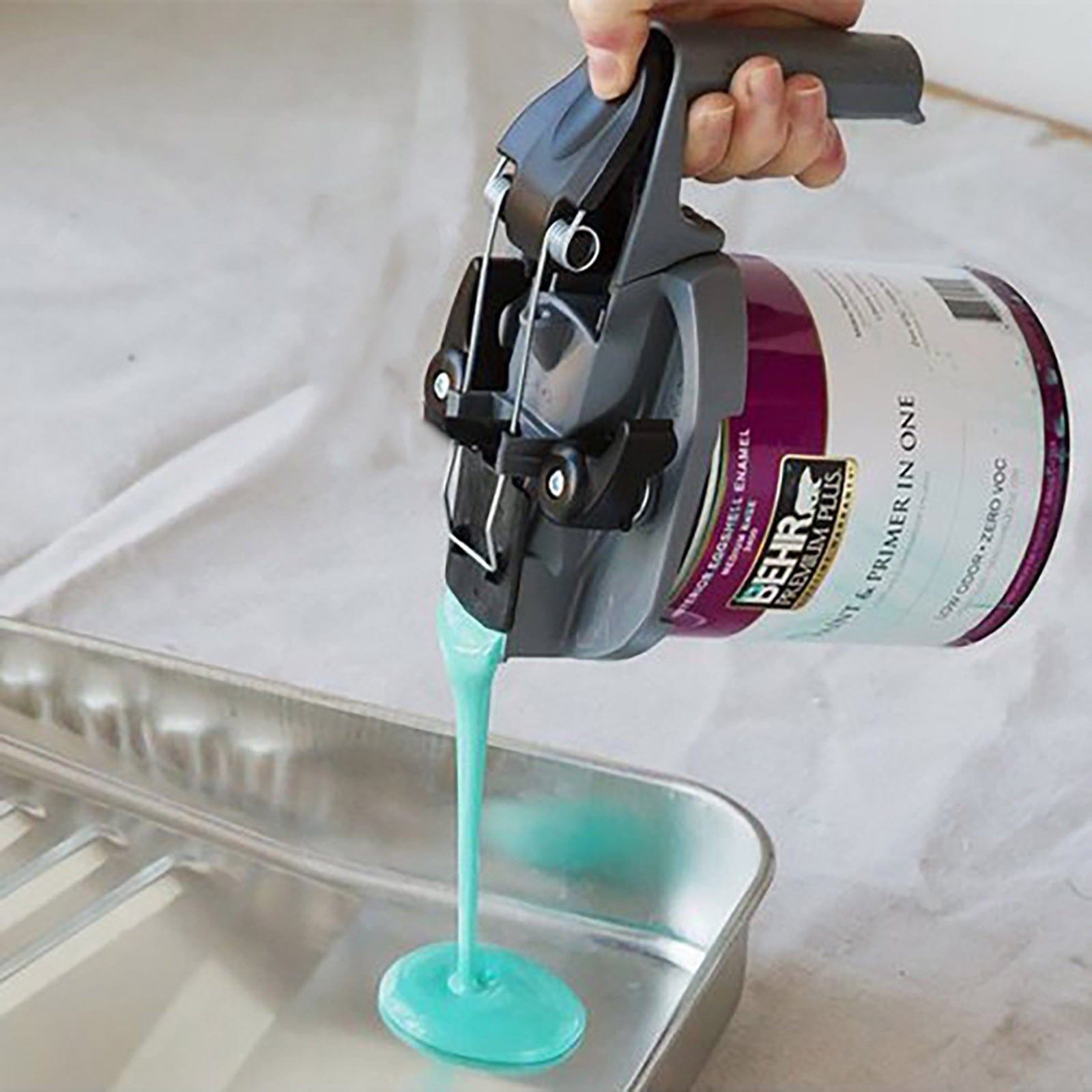 PaintMate - Easy Mix and Pour Paint Can Cover - Quincelle.co