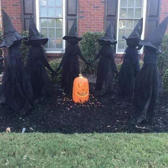 WitchCrow: Halloween Witch Coven Decoration Set - Quincelle.co