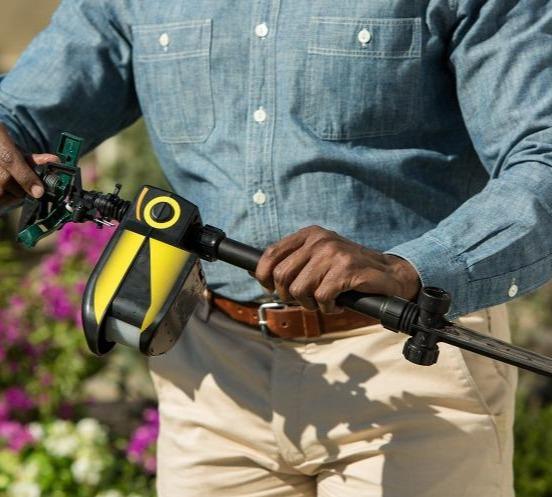 Solar - Powered Motion - Activated Animal Repellent | Humanely Guard Your Garden - Quincelle.co